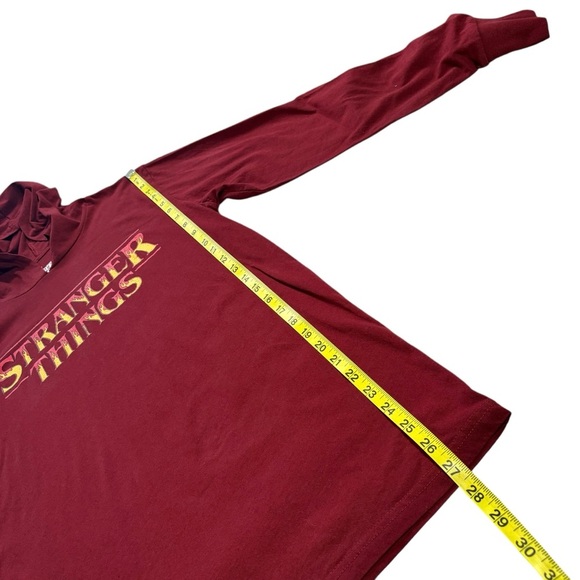 Mad Engine Tops Stranger Things Roll For Your Life DnD Dice Hooded-Tee, Size LG - Picture 9 of 11